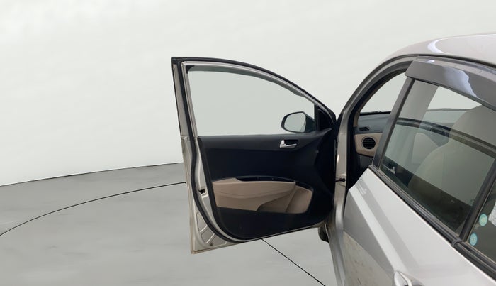 2017 Hyundai Xcent SX 1.2, Petrol, Manual, 64,734 km, LHS Front Door