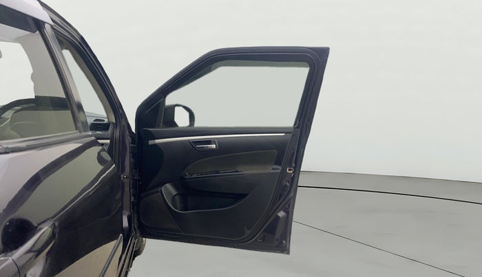 2016 Maruti Swift VXI, Petrol, Manual, 71,377 km, RHS Front Door