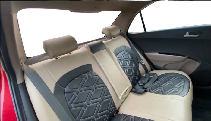 2015 Hyundai Xcent S (O) 1.2, Petrol, Manual, 97,591 km, Right Side Rear Door Cabin