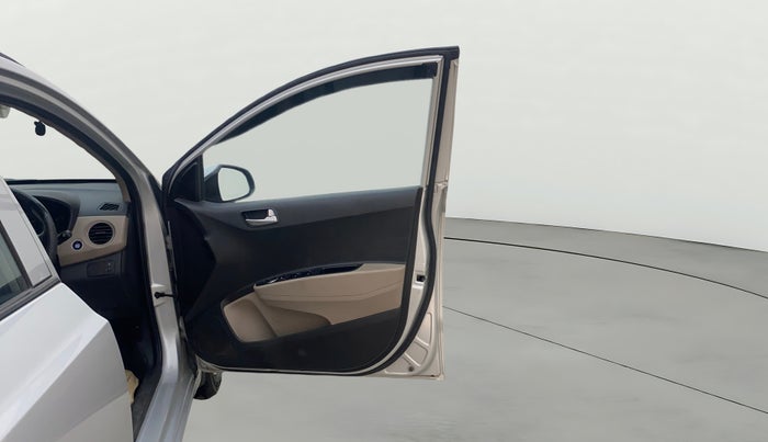 2016 Hyundai Grand i10 ASTA 1.2 KAPPA VTVT, Petrol, Manual, 39,954 km, RHS Front Door