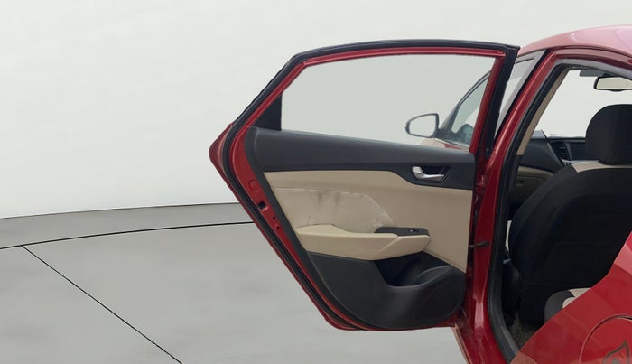 2017 Hyundai Verna 1.6 VTVT SX, Petrol, Manual, 71,946 km, LHS Rear Door