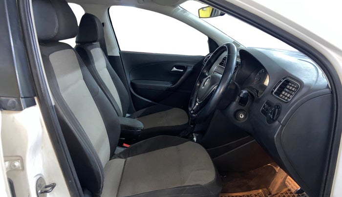 2016 Volkswagen Polo GT TSI AT, Petrol, Automatic, 61,343 km, Right Side Front Door Cabin