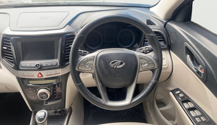 2021 Mahindra XUV300 W8 (O) 1.2 PETROL, Petrol, Manual, 82,584 km, Steering Wheel Close Up