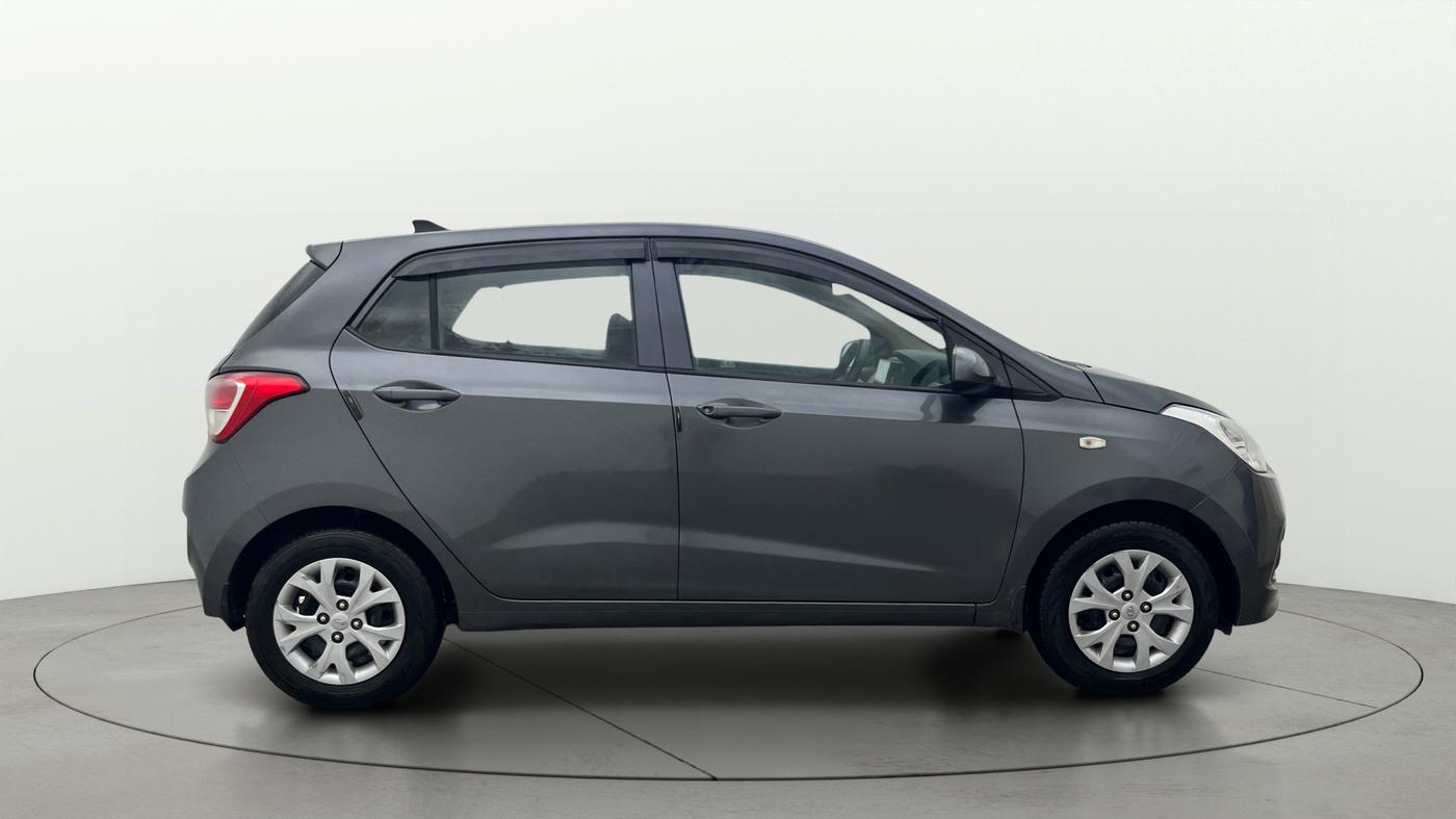 2014 Hyundai Grand i10 MAGNA 1.2 KAPPA VTVT, Petrol, Manual, 1,02,991 km, Right Side View