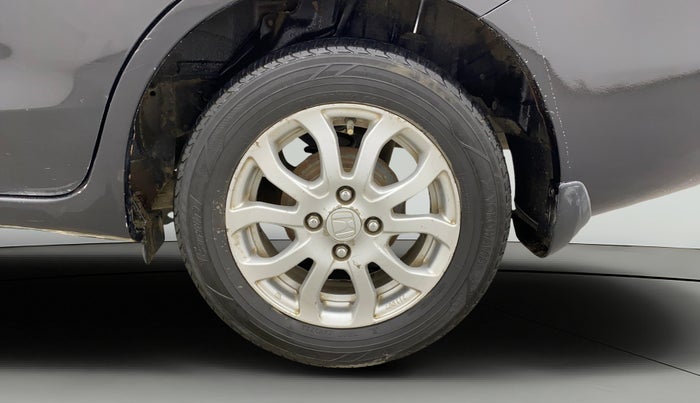 2014 Honda Amaze 1.2L I-VTEC VX AT, Petrol, Automatic, 1,03,983 km, Left Rear Wheel