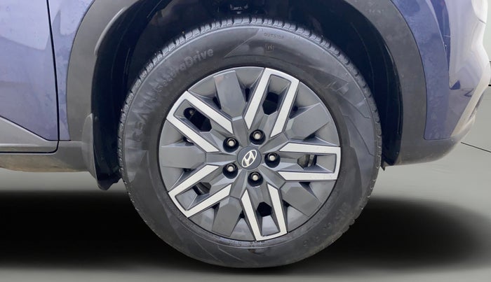 2022 Hyundai VENUE SX 1.5 CRDI, Diesel, Manual, 33,566 km, Right Front Wheel