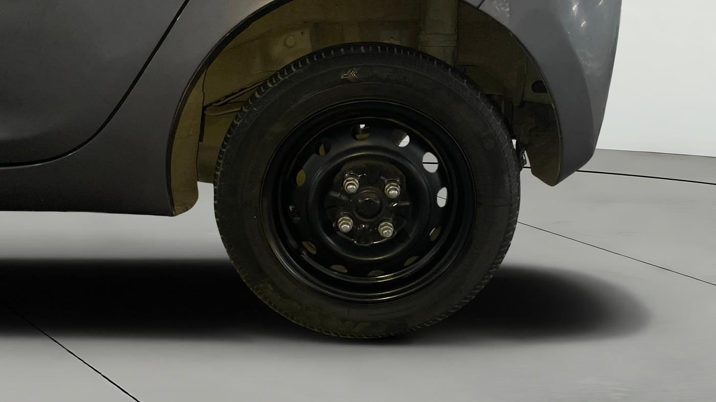 2014 Hyundai Eon MAGNA +, Petrol, Manual, 89,443 km, Left Rear Wheel