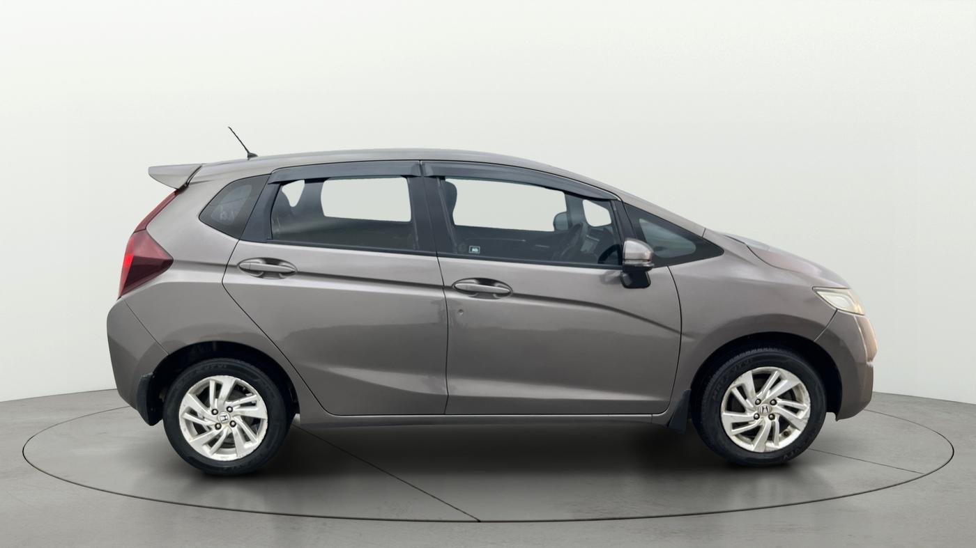 2017 Honda Jazz 1.5L I-DTEC VX, Diesel, Manual, 1,00,791 km, Right Side View