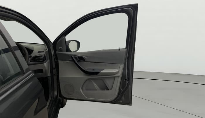 2021 Tata TIGOR XE PETROL, Petrol, Manual, 1,10,068 km, RHS Front Door