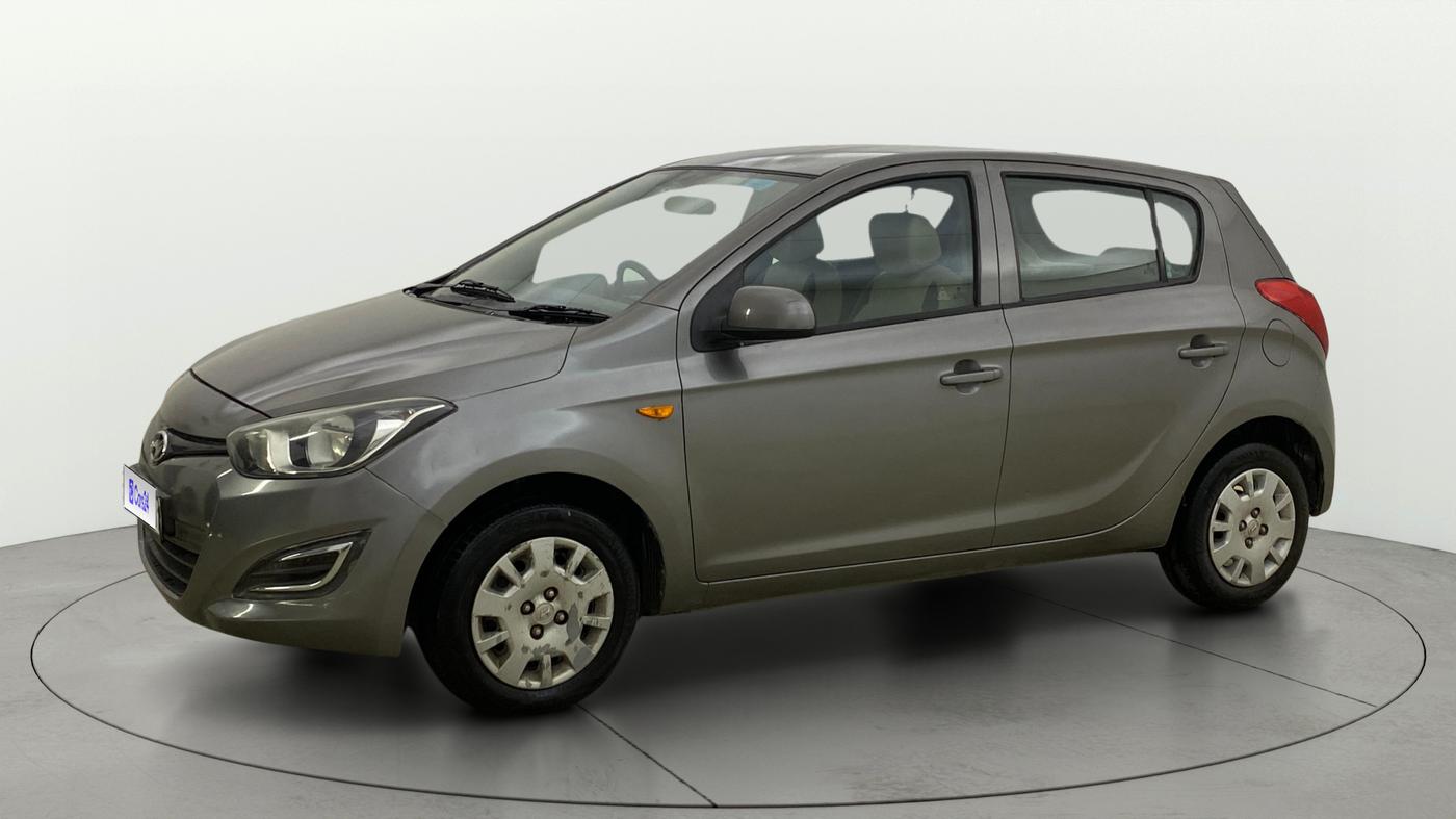 2013 Hyundai i20 MAGNA 1.2, Petrol, Manual, 1,43,751 km, Left Front Diagonal