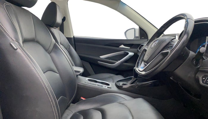 2019 MG HECTOR SHARP 1.5 DCT PETROL, Petrol, Automatic, 87,974 km, Right Side Front Door Cabin