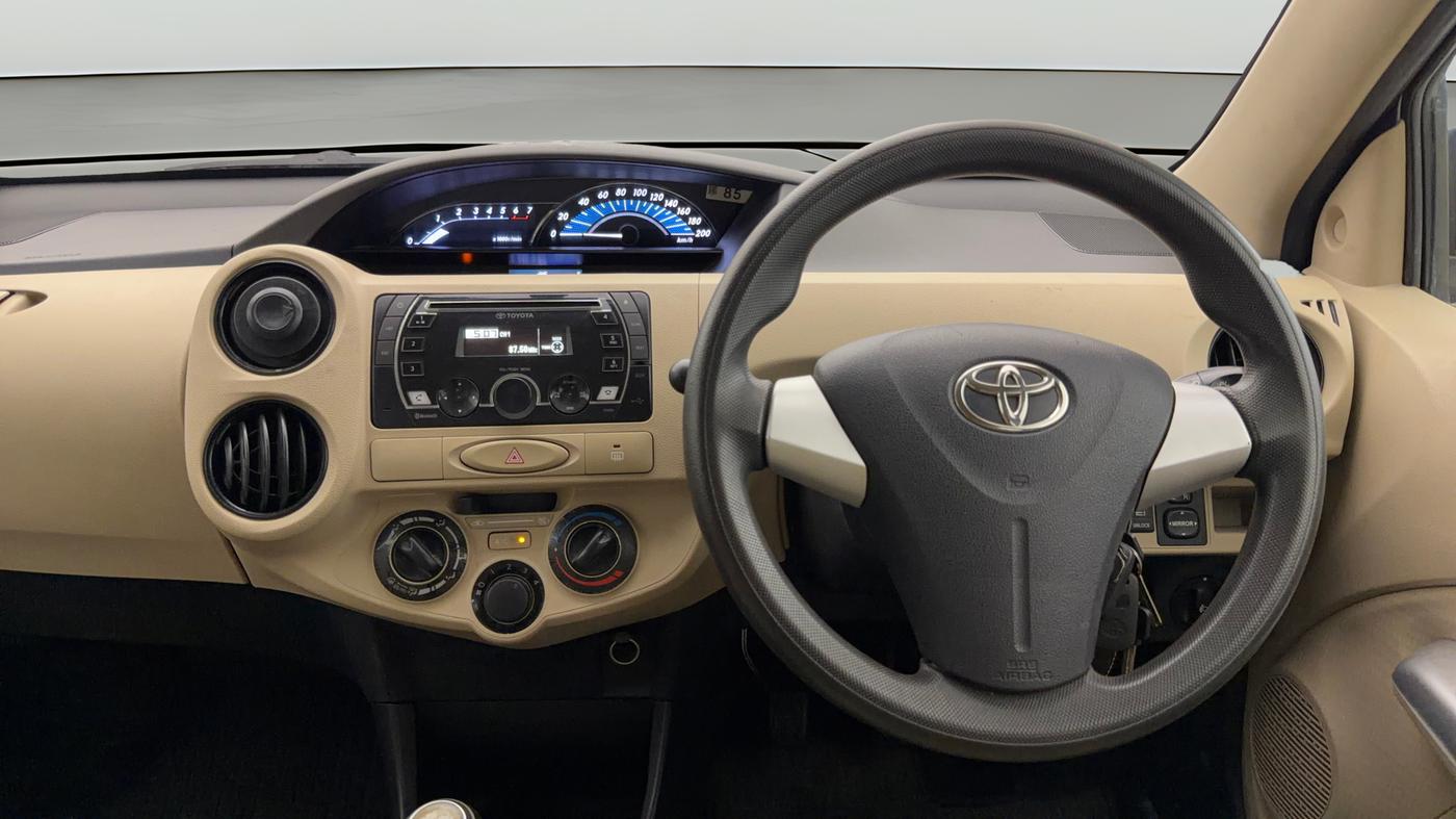 2018 Toyota Etios Liva V, Petrol, Manual, 33,406 km, Steering Wheel Close Up