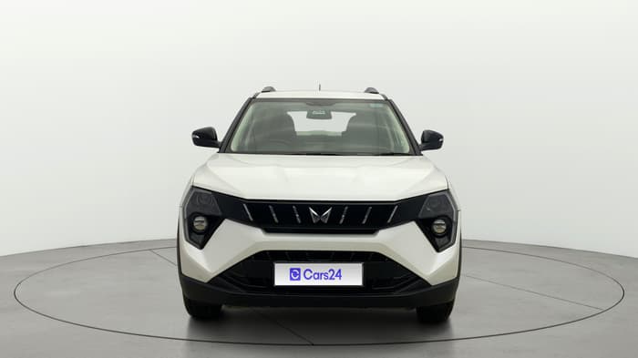 2024 Mahindra XUV 3XO MX3 1.2 L TCMPFi, Petrol, Manual, 12,823 km, Front