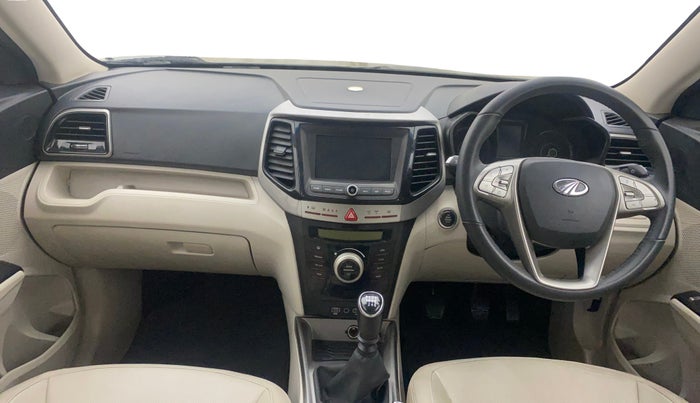 2021 Mahindra XUV300 W8 (O) 1.5 DIESEL, Diesel, Manual, 32,332 km, Dashboard