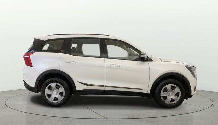 2022 Mahindra XUV700 AX 3 P MT 5 STR, Petrol, Manual, 45,328 km, Right Side View