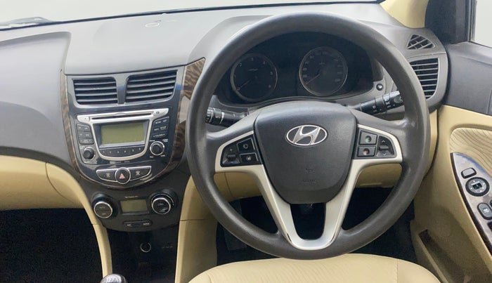 2014 Hyundai Verna FLUIDIC 1.6 CRDI SX, Diesel, Manual, 1,46,813 km, Steering Wheel Close Up