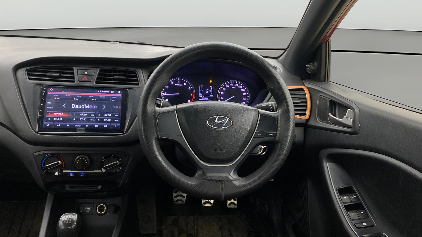 2017 Hyundai i20 Active 1.2 BASE, Petrol, Manual, 63,684 km, Steering Wheel Close Up