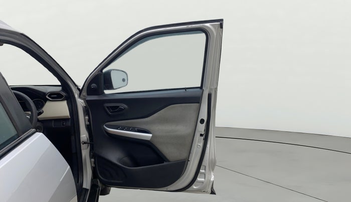 2022 Nissan MAGNITE XE, Petrol, Manual, 36,721 km, RHS Front Door