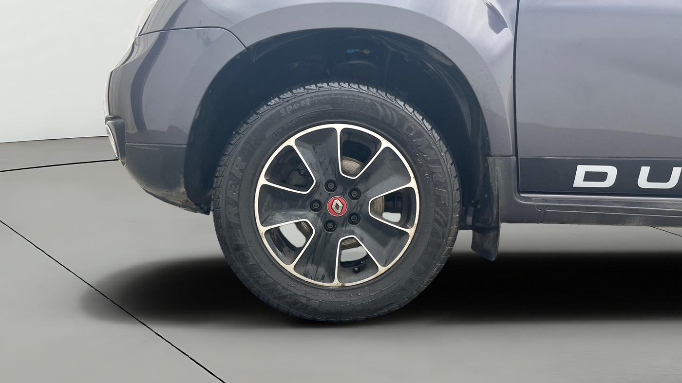 2018 Renault Duster RXS CVT, Petrol, Automatic, 54,897 km, Left Front Wheel