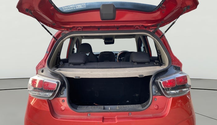 2018 Mahindra KUV 100 NXT K8 P 6 STR DUAL TONE, Petrol, Manual, 92,567 km, Boot Open Zoomed View