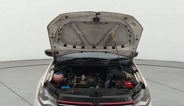 2015 Volkswagen Polo GT TSI AT, Petrol, Automatic, 1,15,176 km, Open Bonet