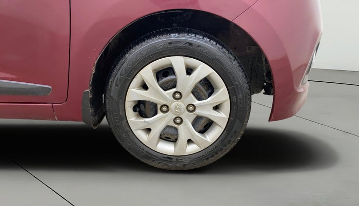 2016 Hyundai Grand i10 SPORTZ 1.2 KAPPA VTVT, Petrol, Manual, 86,371 km, Right Front Wheel