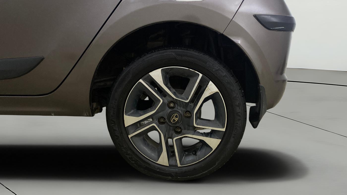 2019 Tata Tiago XZA PLUS PETROL, Petrol, Automatic, 29,717 km, Left Rear Wheel