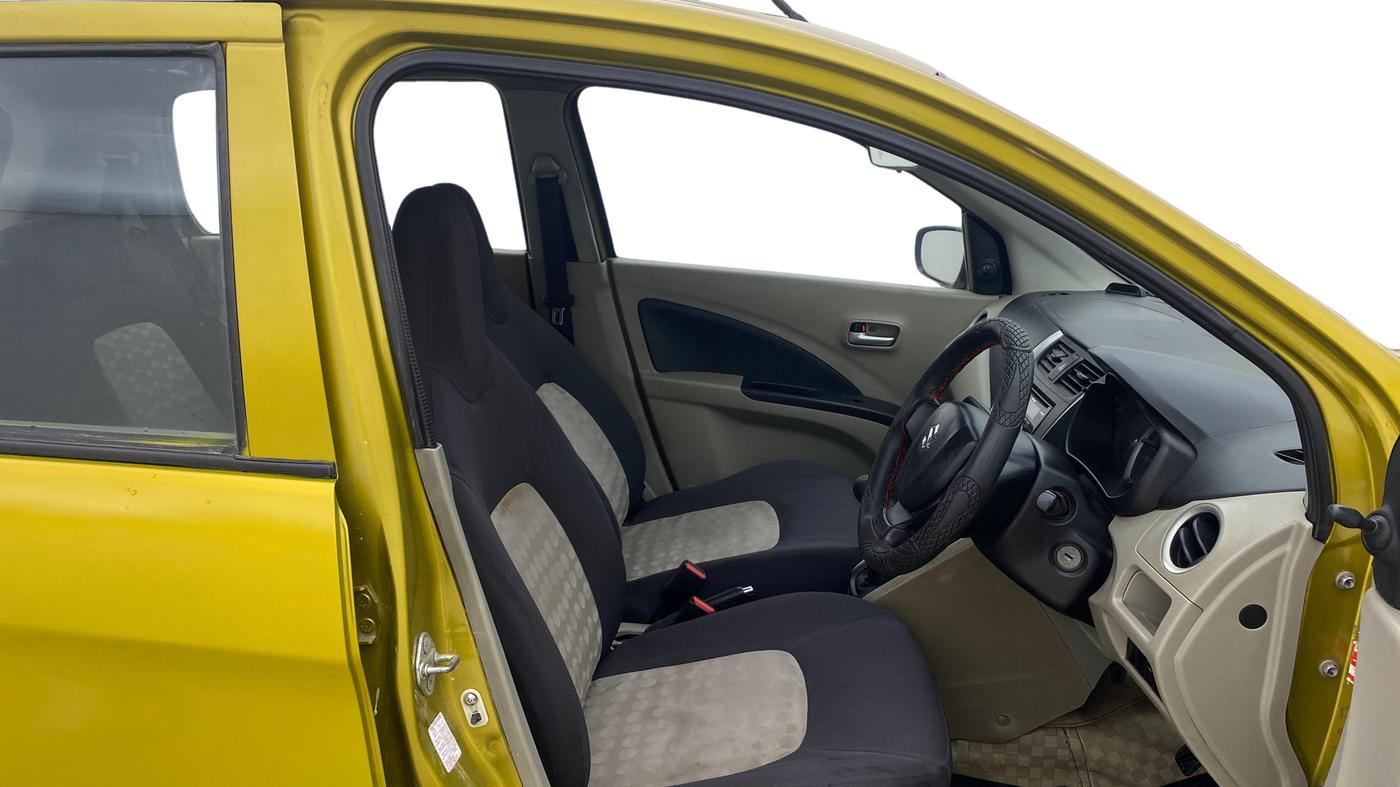 2014 Maruti Celerio VXI CNG, CNG, Manual, 1,17,536 km, Right Side Front Door Cabin