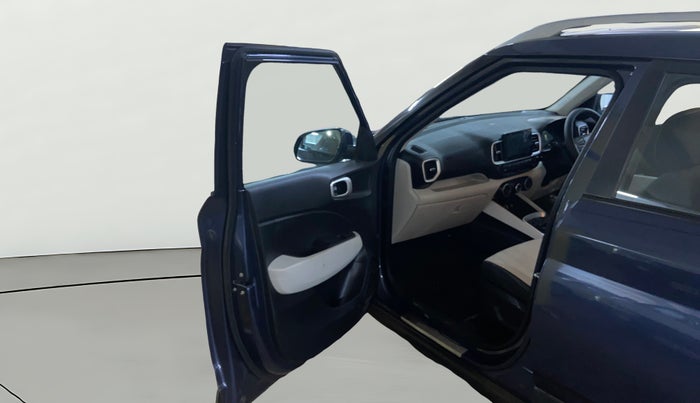 2022 Hyundai VENUE S(O) 1.2, Petrol, Manual, 10,700 km, LHS Front Door