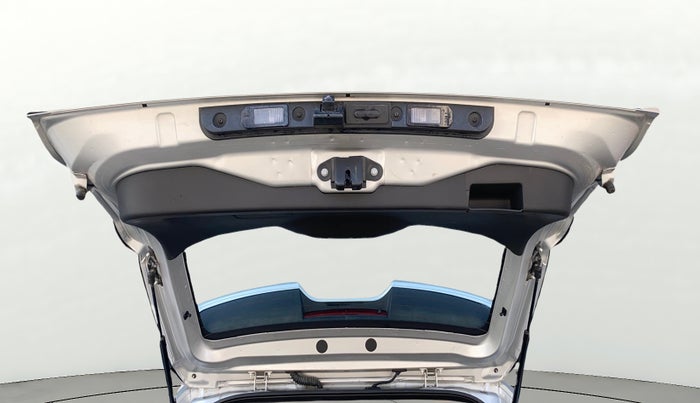 2023 Nissan MAGNITE XV MT, Petrol, Manual, 27,930 km, Boot Door Open