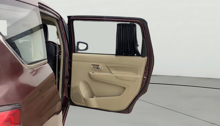 2022 Maruti Ertiga ZXI  CNG, CNG, Manual, 51,523 km, RHS Rear Door