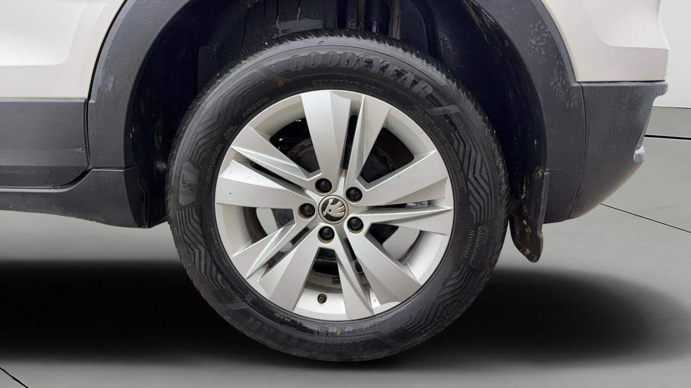 2022 Skoda KUSHAQ AMBITION 1.0L TSI MT, Petrol, Manual, 91,507 km, Left Rear Wheel