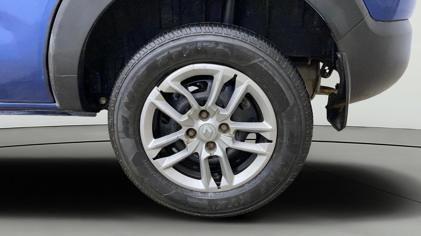 2019 Renault TRIBER RXL MT, CNG, Manual, 84,395 km, Left Rear Wheel