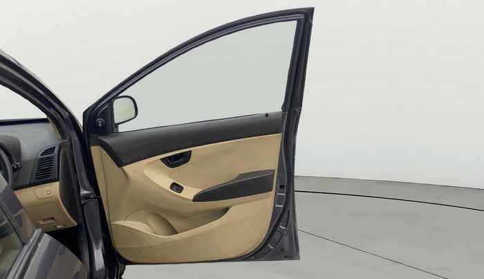 2016 Hyundai Eon MAGNA +, Petrol, Manual, 27,448 km, RHS Front Door