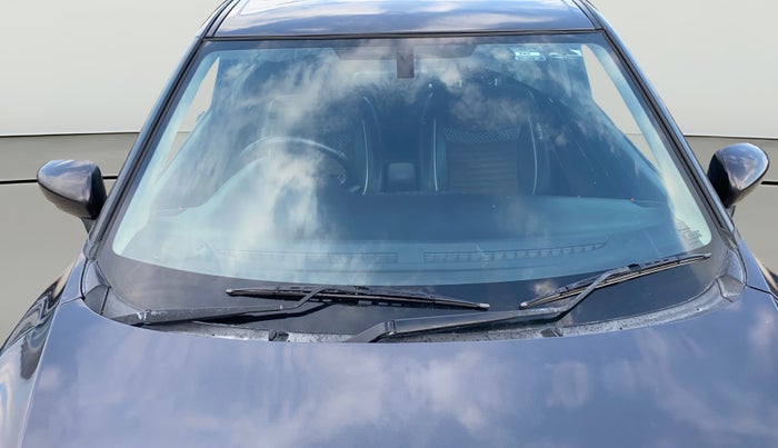 2018 Maruti Baleno ZETA CVT PETROL 1.2, Petrol, Automatic, 56,947 km, Front Windshield