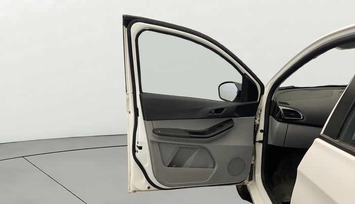 2024 Tata Tiago XT Rhythm CNG, CNG, Manual, 16,209 km, LHS Front Door