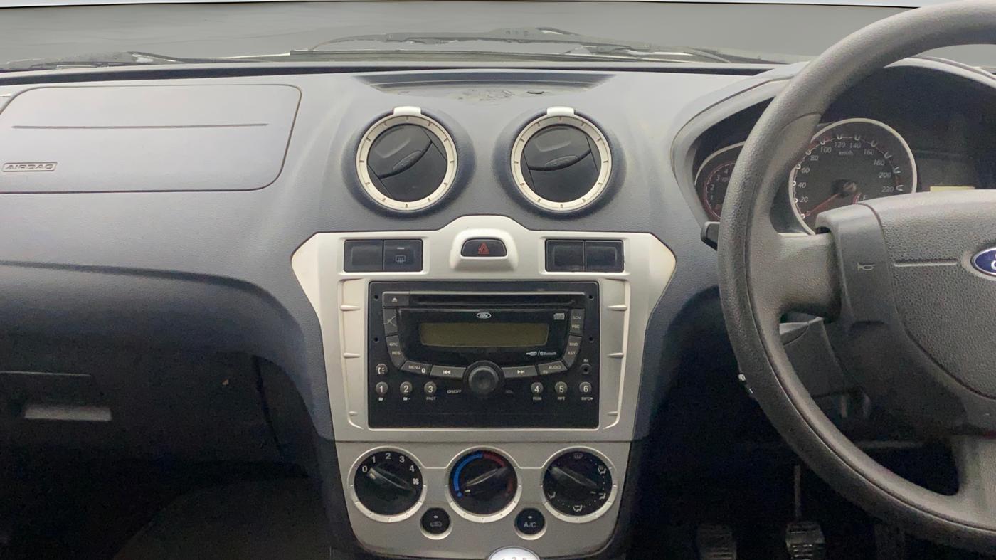 2014 Ford Figo TITANIUM 1.2 PETROL, Petrol, Manual, 54,003 km, Air Conditioner