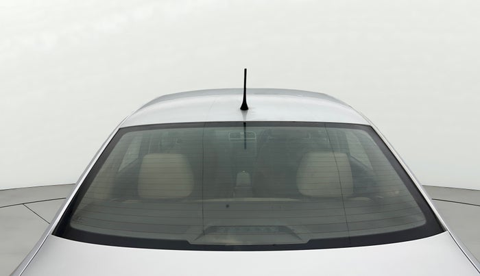 2016 Volkswagen Vento HIGHLINE PETROL AT, Petrol, Automatic, 83,011 km, Rear Windshield