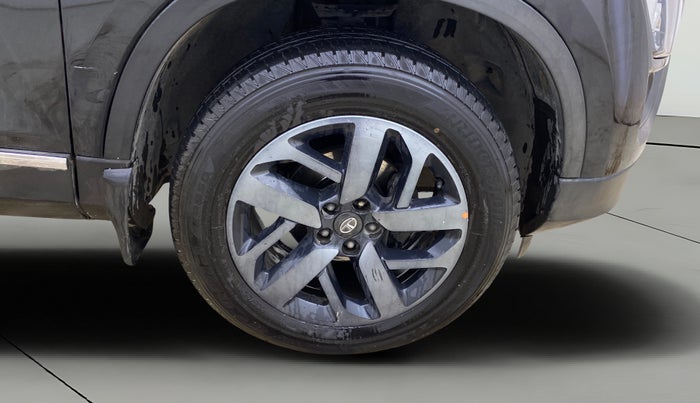 2022 Tata Harrier XZA PLUS 2.0L, Diesel, Automatic, 89,355 km, Right Front Wheel