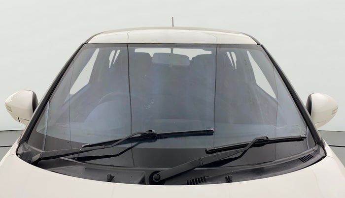 2013 Maruti Swift VDI, Diesel, Manual, 92,424 km, Front Windshield