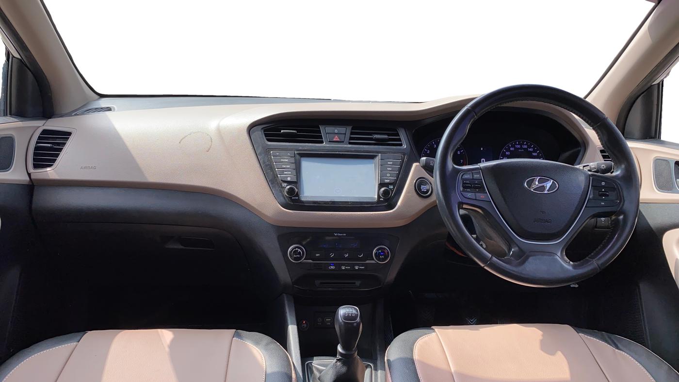 2017 Hyundai Elite i20 ASTA 1.2 (O), CNG, Manual, 1,45,989 km, Dashboard
