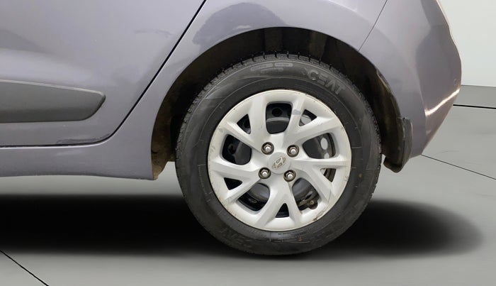 2017 Hyundai Grand i10 SPORTZ 1.2 KAPPA VTVT, CNG, Manual, 85,456 km, Left Rear Wheel