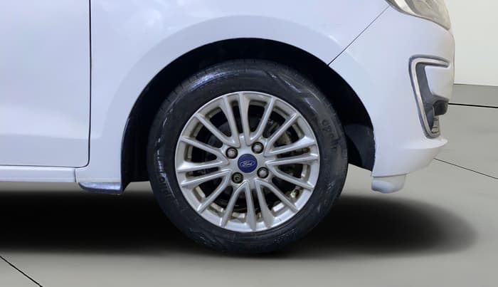 2019 Ford Figo Aspire TITANIUM 1.2 PETROL, Petrol, Manual, 1,17,499 km, Right Front Wheel