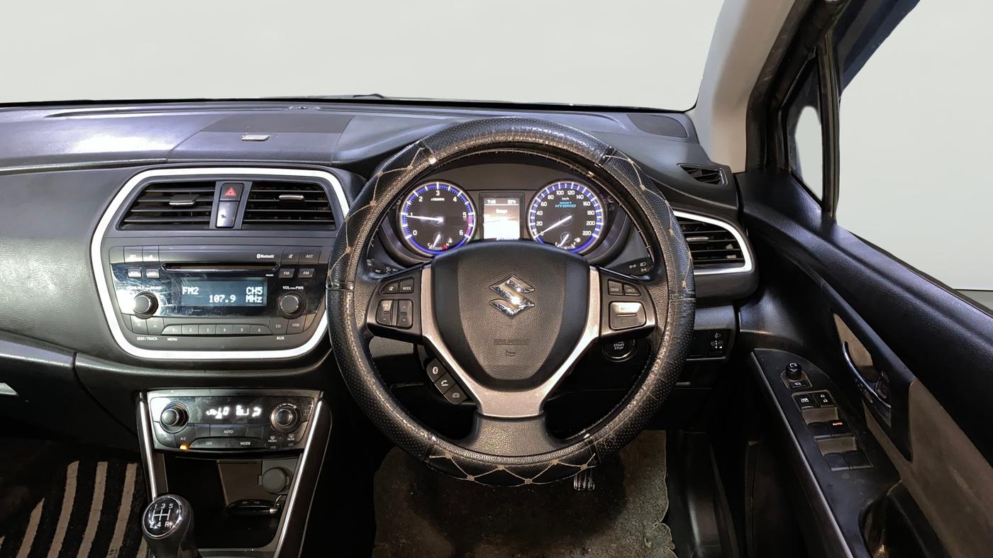2018 Maruti S Cross DELTA 1.3, Diesel, Manual, 79,003 km, Steering Wheel Close Up