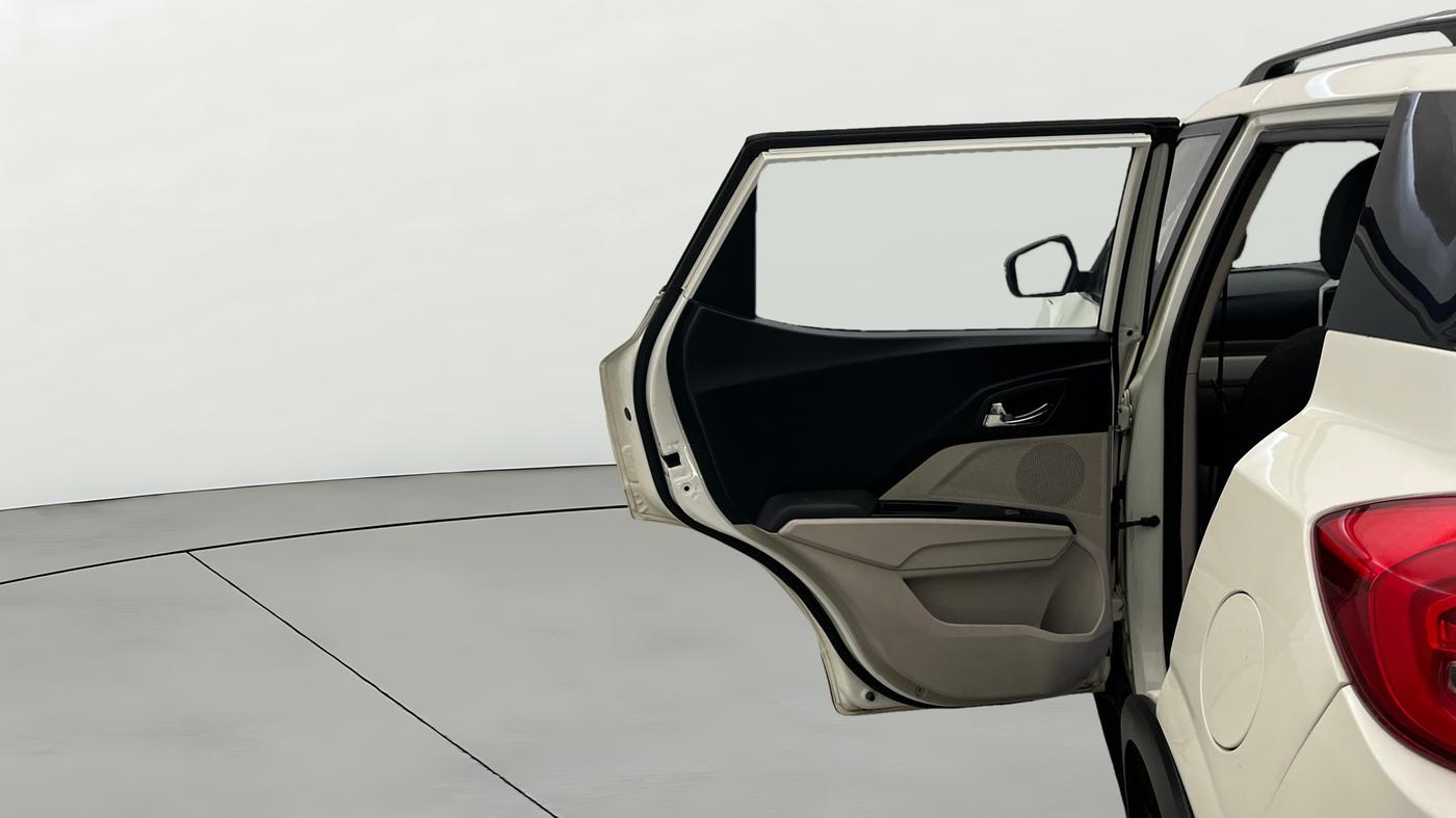 2019 Mahindra XUV300 W8 1.5 DIESEL AMT, Diesel, Automatic, 70,236 km, LHS Rear Door
