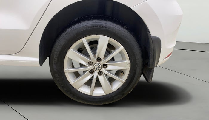 2017 Volkswagen Polo HIGHLINE1.2L, Petrol, Manual, 86,066 km, Left Rear Wheel