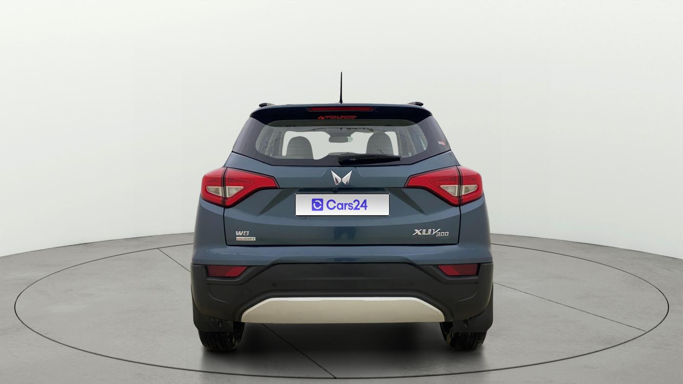 2022 Mahindra XUV300 W8 (O) 1.5 DIESEL AMT, Diesel, Automatic, 64,873 km, Back/Rear