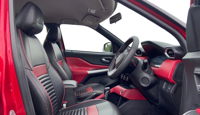 2022 Nissan MAGNITE XV TURBO CVT, Petrol, Automatic, 27,719 km, Right Side Front Door Cabin