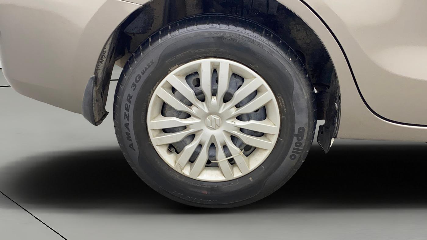2018 Maruti Dzire VXI AMT, Petrol, Automatic, 52,914 km, Right Rear Wheel
