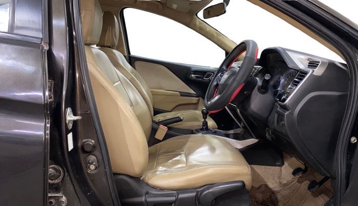 2017 Honda City 1.5L I-VTEC V MT, Petrol, Manual, 1,27,508 km, Right Side Front Door Cabin